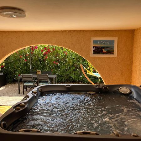 Bas De Villa 70M2 Independant Avec Espace Jacuzzi Prive لو لا فاندو المظهر الخارجي الصورة