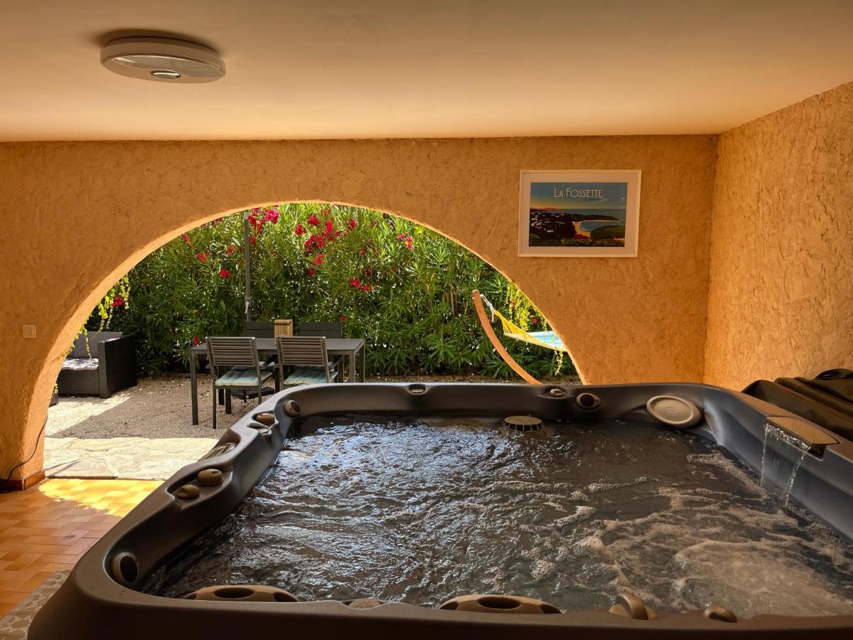 Bas De Villa 70M2 Independant Avec Espace Jacuzzi Prive لو لا فاندو المظهر الخارجي الصورة